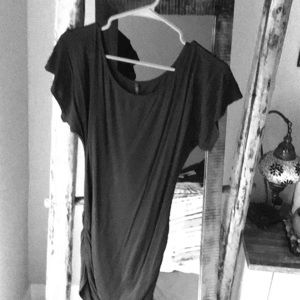 Short-Sleeve Black Dress/Top